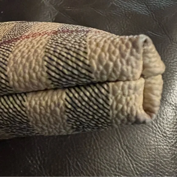 VINTAGE BURBERRY Unisex Coin/Key case. Nova check pattern